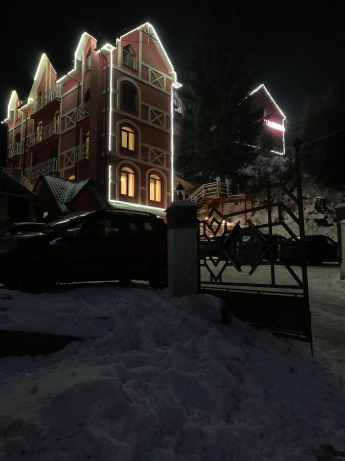Hotel Kalyna Vorokhta Ngoại thất bức ảnh