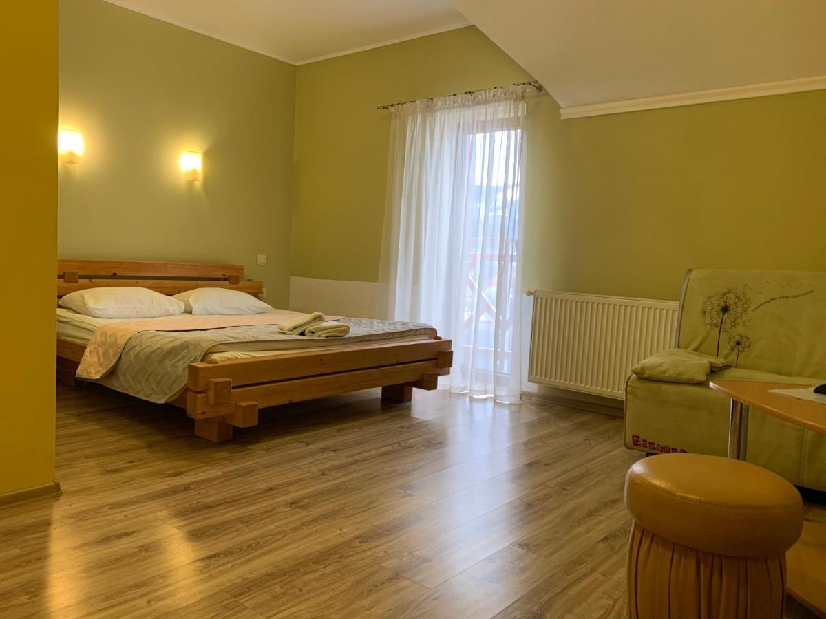 Hotel Kalyna Vorokhta Ngoại thất bức ảnh