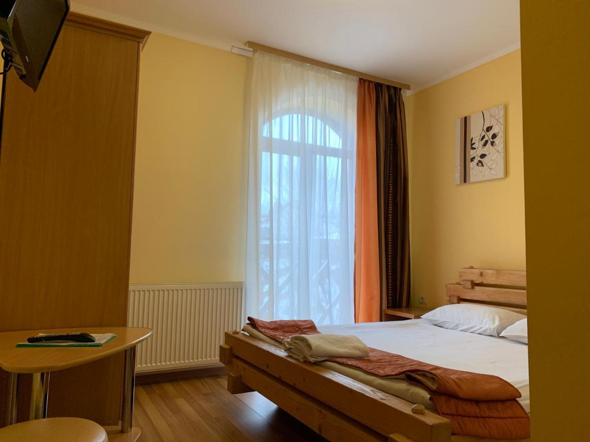 Hotel Kalyna Vorokhta Ngoại thất bức ảnh