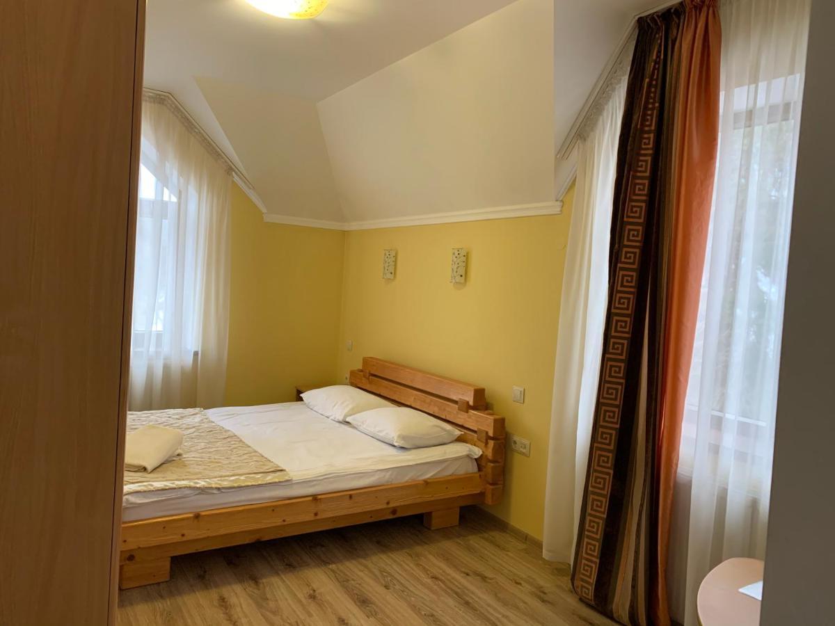 Hotel Kalyna Vorokhta Ngoại thất bức ảnh