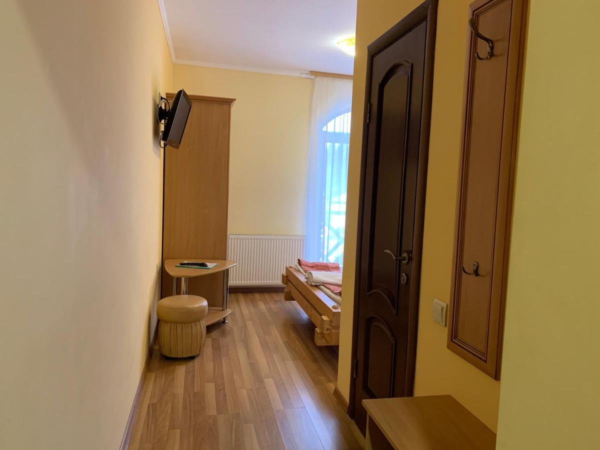 Hotel Kalyna Vorokhta Ngoại thất bức ảnh