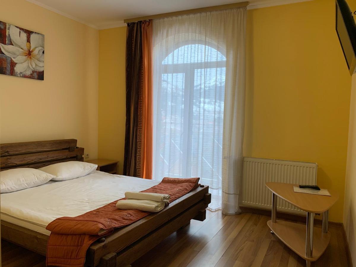 Hotel Kalyna Vorokhta Ngoại thất bức ảnh