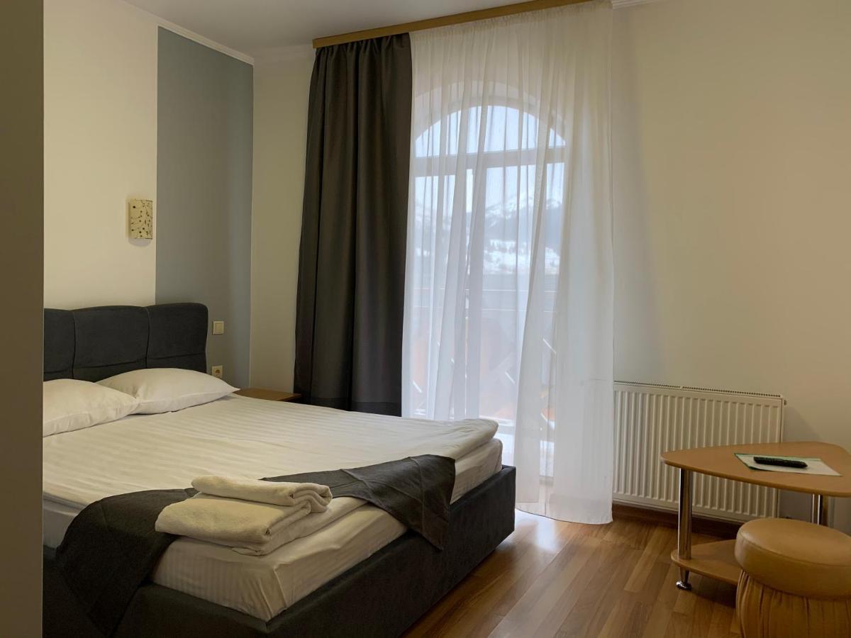 Hotel Kalyna Vorokhta Ngoại thất bức ảnh