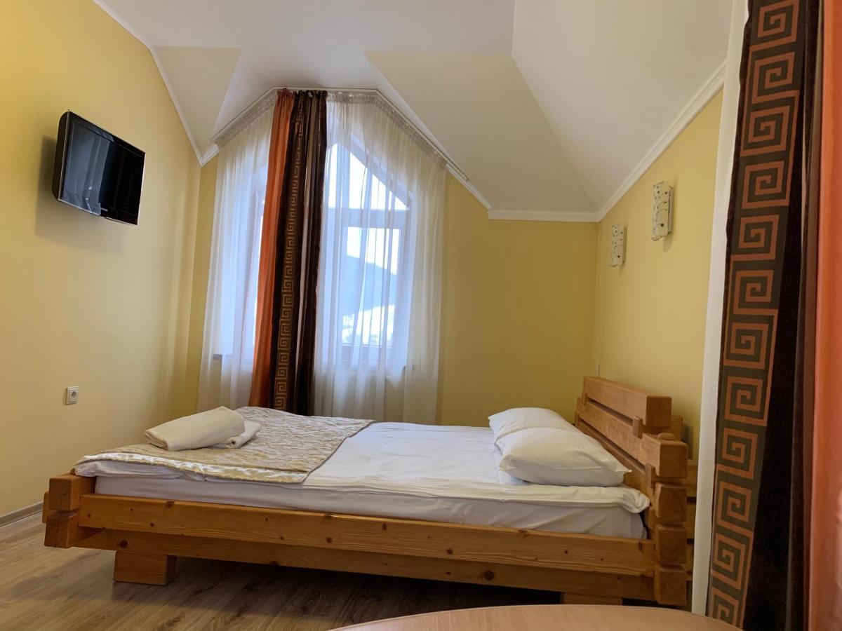 Hotel Kalyna Vorokhta Ngoại thất bức ảnh